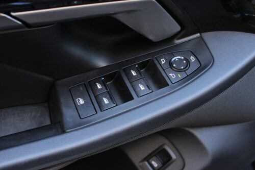 2024 BMW 530i - Image 10
