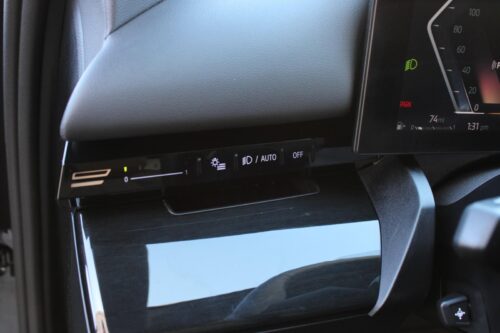 2024 BMW 530i - Image 8
