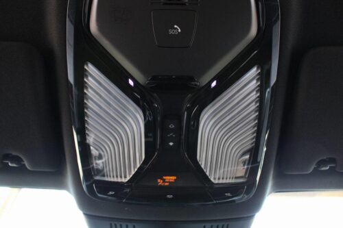 2021 BMW 540i - Image 7