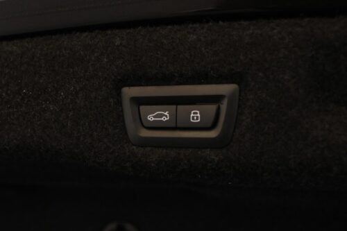 2024 BMW 530i - Image 4