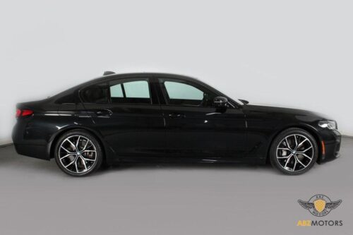 2021 BMW 540i - Image 32