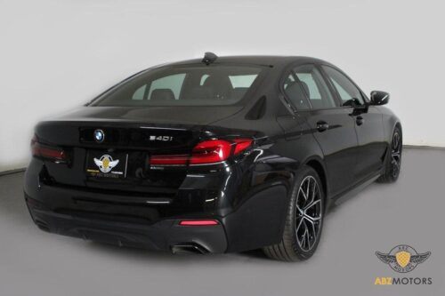 2021 BMW 540i - Image 30