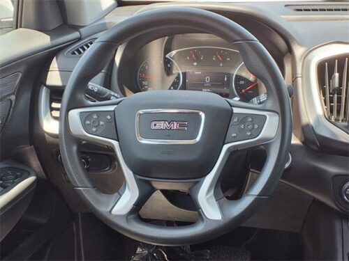 2024 GMC Terrain - Image 18