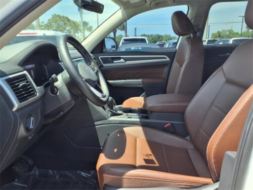 2023 VOLKSWAGEN Atlas - Image 16