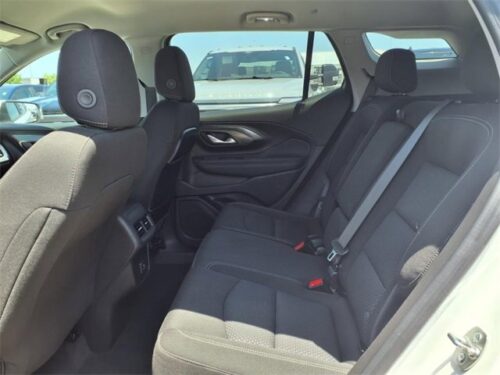 2024 GMC Terrain - Image 12