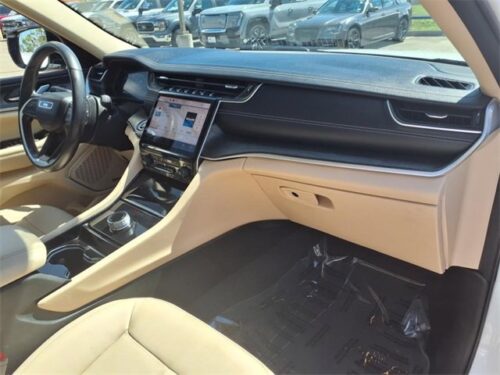 2021 JEEP Grand Cherokee L - Image 11