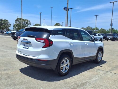 2024 GMC Terrain - Image 29