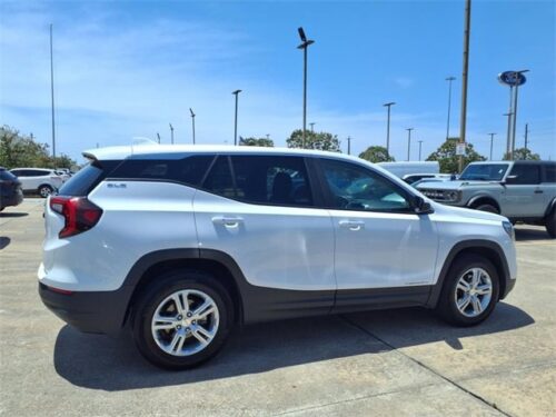 2024 GMC Terrain - Image 5
