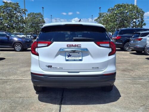 2024 GMC Terrain - Image 5