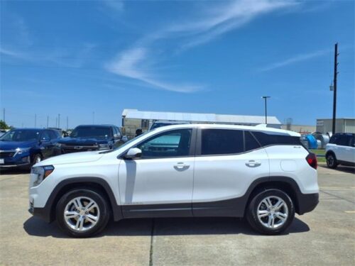 2024 GMC Terrain - Image 2