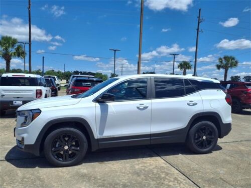 2024 GMC Terrain - Image 3
