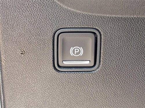2024 GMC Terrain - Image 25