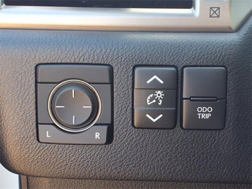 2021 LEXUS GX - Image 25