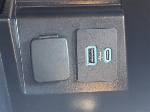 2023 FORD Explorer - Image 24