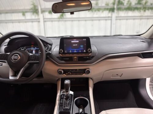 2021 NISSAN Altima - Image 19