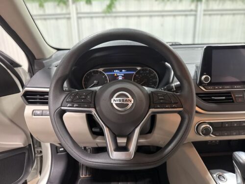 2021 NISSAN Altima - Image 17