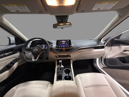 2021 NISSAN Altima - Image 13