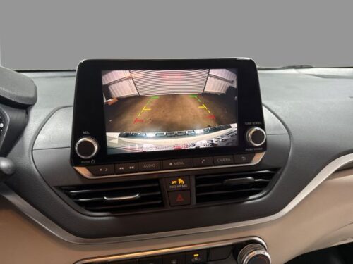 2021 NISSAN Altima - Image 3