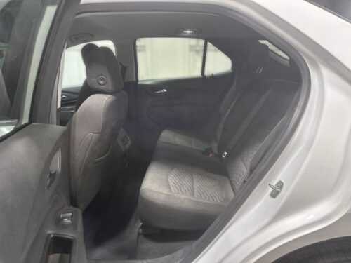 2021 CHEVROLET Equinox - Image 19