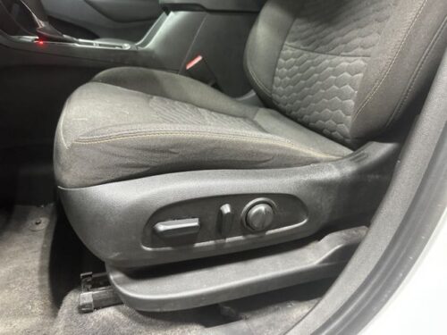 2021 CHEVROLET Equinox - Image 12