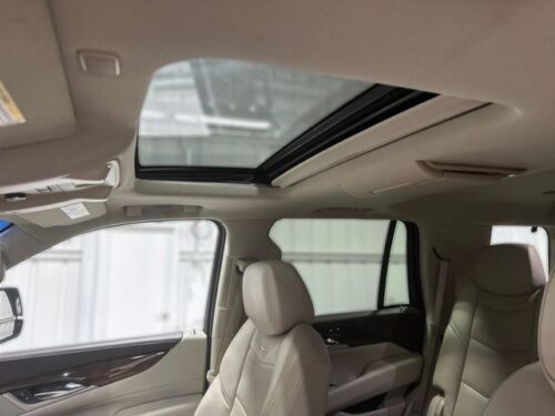 2017 CADILLAC Escalade - Image 12