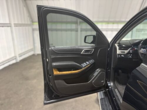 2019 GMC Yukon - Image 13