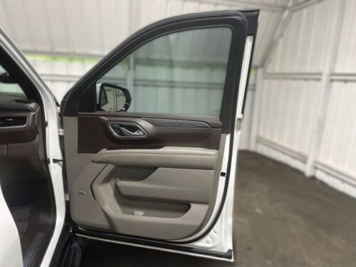 2021 GMC Yukon XL - Image 11