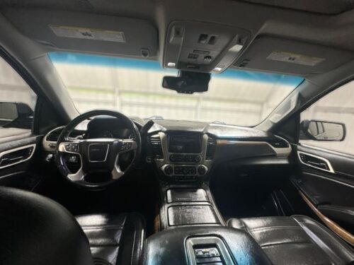 2019 GMC Yukon - Image 5