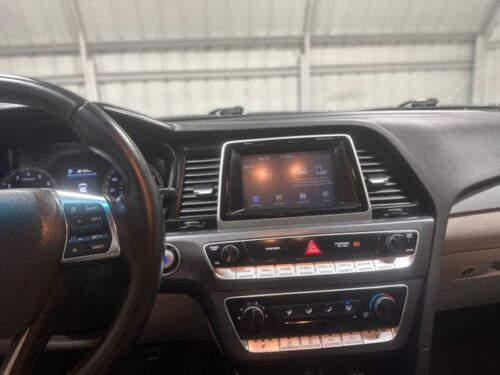 2018 HYUNDAI Sonata - Image 17