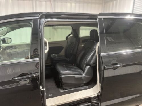 2024 CHRYSLER Pacifica - Image 20