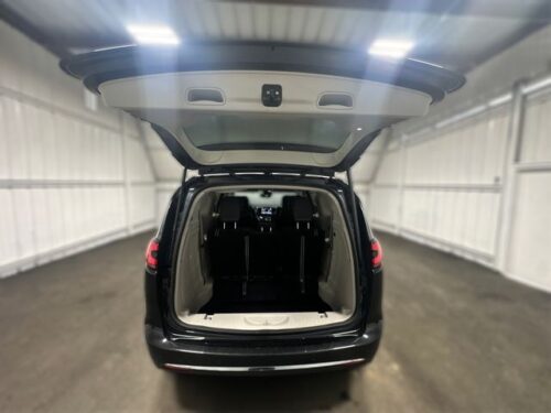 2024 CHRYSLER Pacifica - Image 19