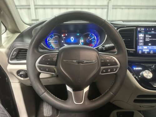 2024 CHRYSLER Pacifica - Image 15