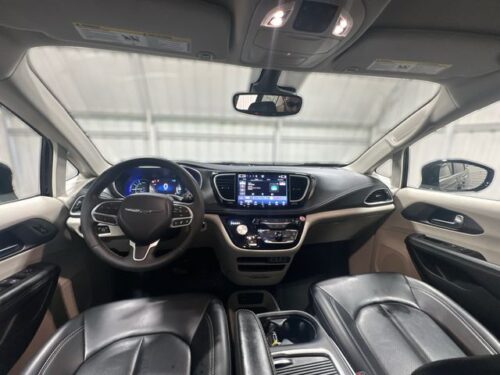 2024 CHRYSLER Pacifica - Image 5