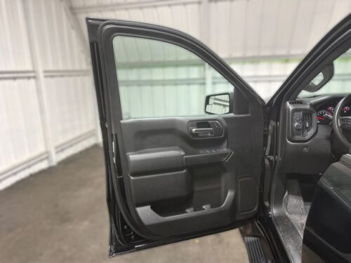 2024 GMC Sierra - Image 11
