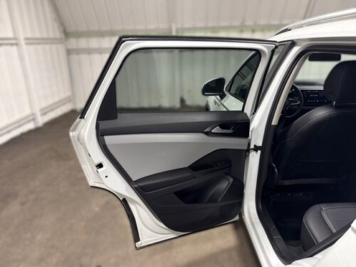 2022 VOLKSWAGEN Taos - Image 6