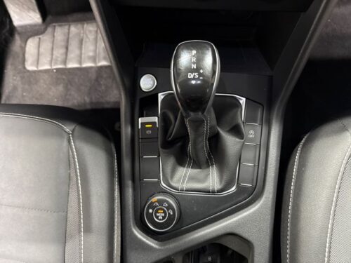 2022 VOLKSWAGEN Taos - Image 2