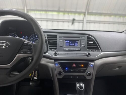 2018 HYUNDAI Elantra - Image 17