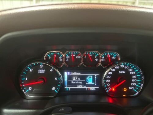 2017 CHEVROLET Silverado - Image 28