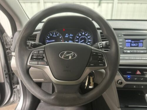 2018 HYUNDAI Elantra - Image 14