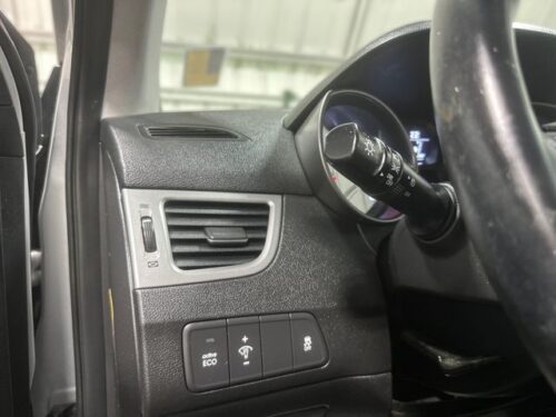 2016 HYUNDAI Elantra - Image 13