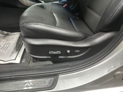 2016 HYUNDAI Elantra - Image 12