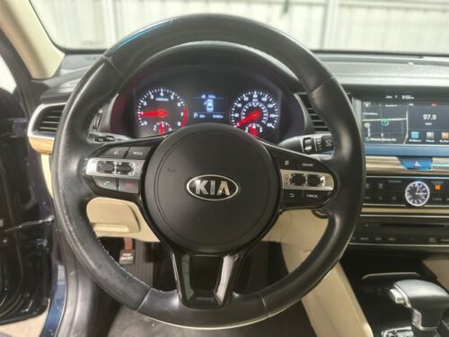2017 KIA Cadenza - Image 15