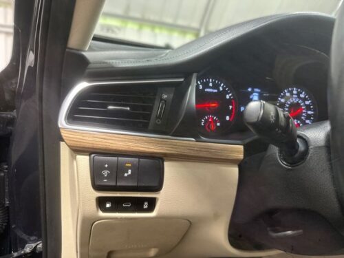 2017 KIA Cadenza - Image 14