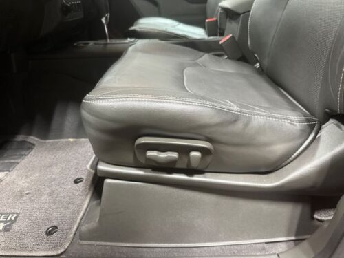 2020 NISSAN Frontier - Image 13