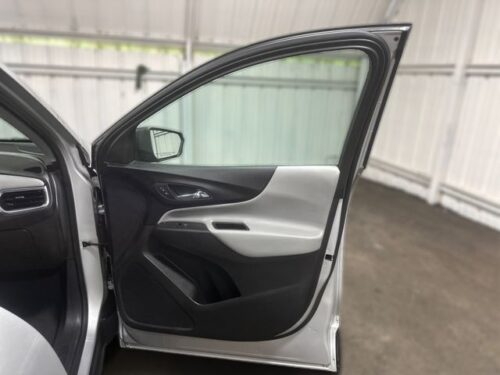 2020 CHEVROLET Equinox - Image 10