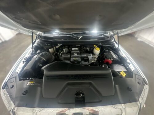 2022 RAM 3500 - Image 8
