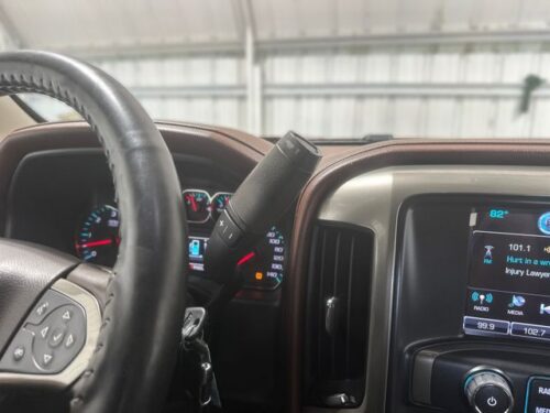 2017 CHEVROLET Silverado - Image 2