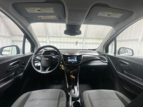 2017 CHEVROLET Trax - Image 2